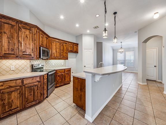 5th image of 805 Lake Worth Trl