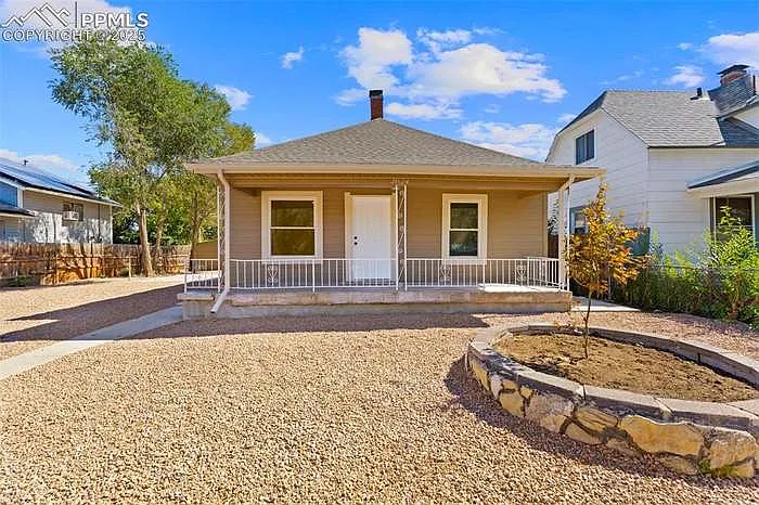 3 bed, 1313 sqft, $1,550 — Photo 2