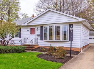 6579 Monterey Dr, Mayfield Heights, OH 44124