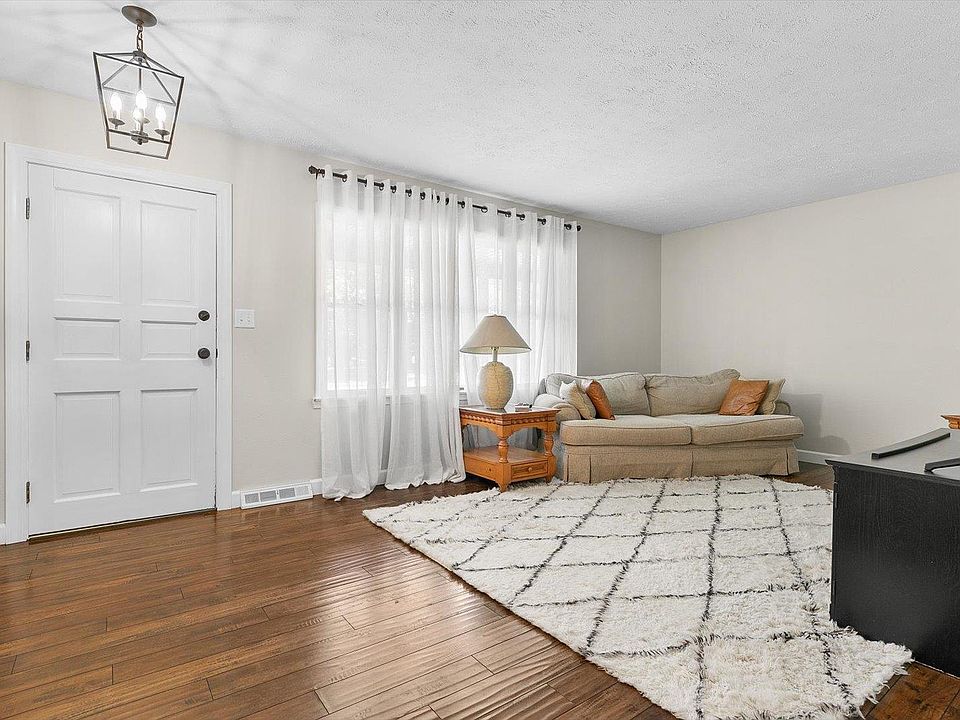 104 Debra Dr, Albers, IL 62215 Zillow