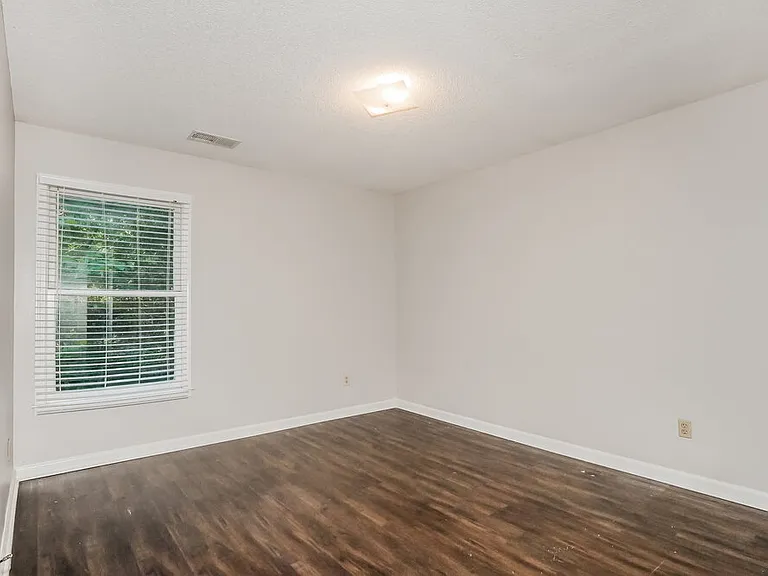 2279 Hickory Path Dr — Photo 13