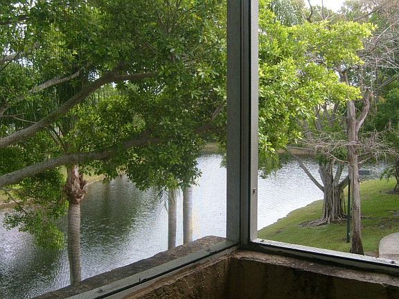2nd image of 621 Cypress Lake Blvd