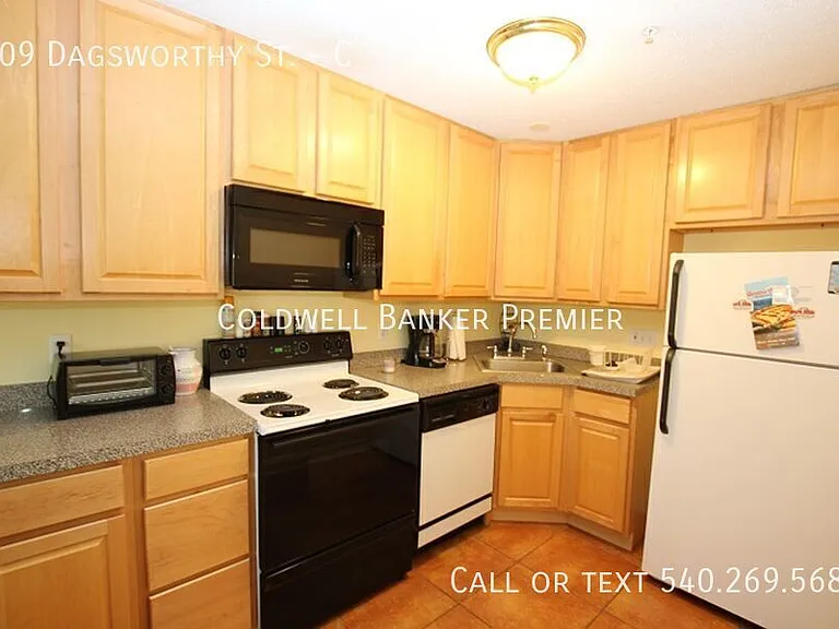109 Dagsworthy St #C — Photo 5