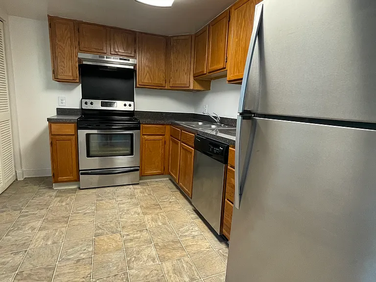 Arbor Pointe Apartments — Photo 36