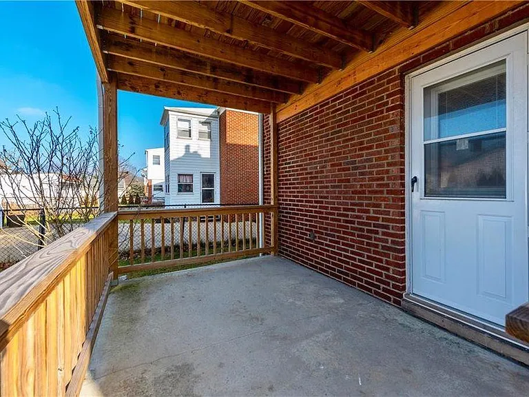 2284 Lakeview Ave #UP — Photo 18