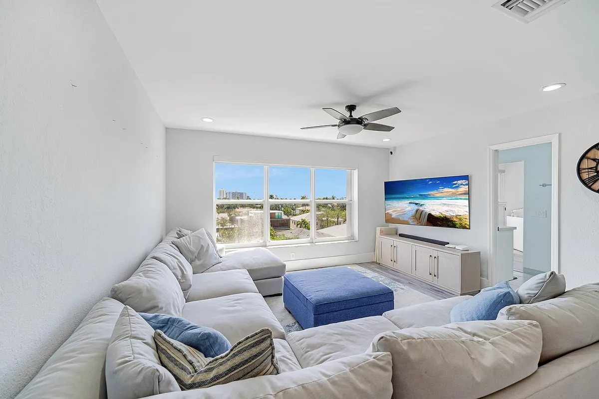 Building Photo - 1770 E Las Olas Blvd #607