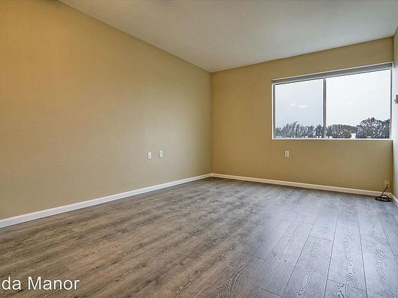 5th image of 416 Alida Way APT 220