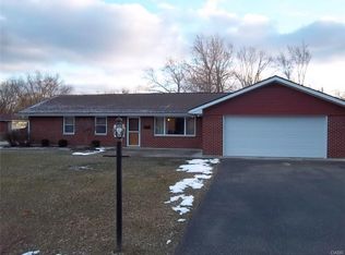 416 W Sherry Dr, Trotwood, OH 45426