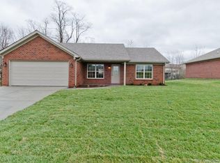 8836 Saddle Ridge Trl, Charlestown, IN 47111
