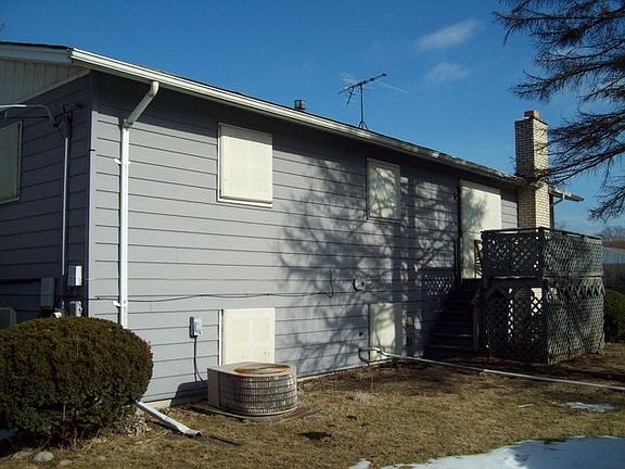 3rd image of 19040 Keeler Ave