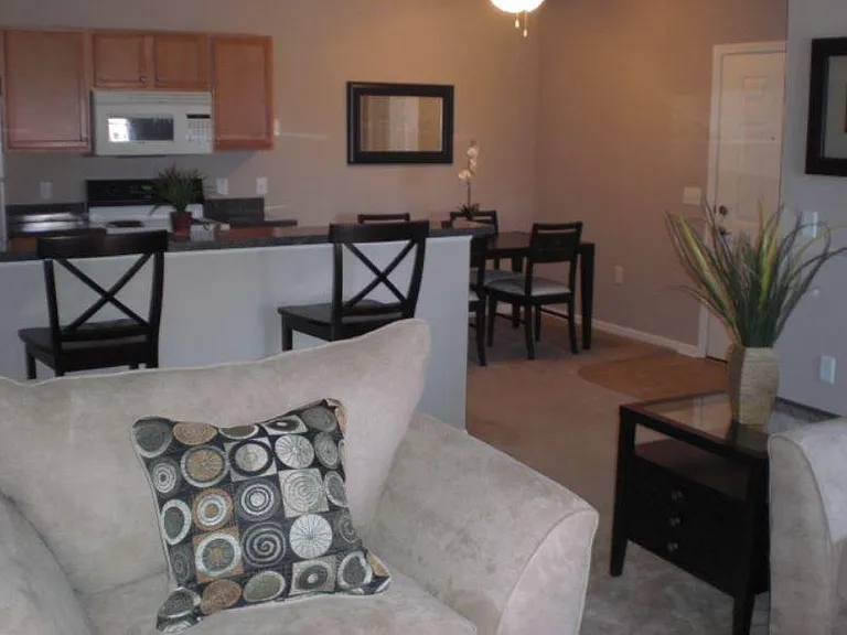 40 Hunt Club Dr #308 — Photo 2