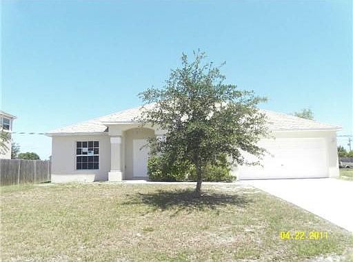 2nd image of 2113 SW Idaho Ln
