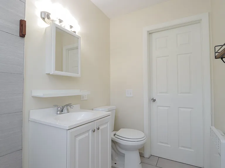 323 Montcalm St #L — Photo 25