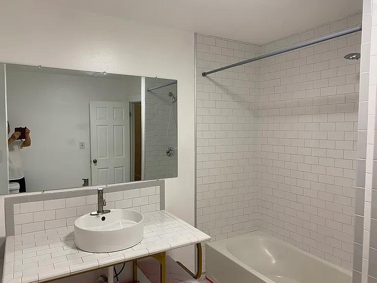 799 Brock Ave #2N — Photo 7