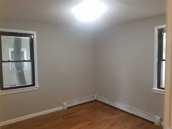 4th image of 49 N 15th St