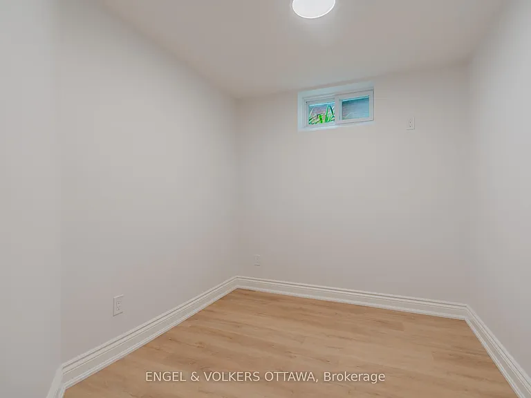 1649 Rosebella Ave #B — Photo 33
