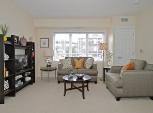 5114 Washington St #27, West Roxbury, MA 02132