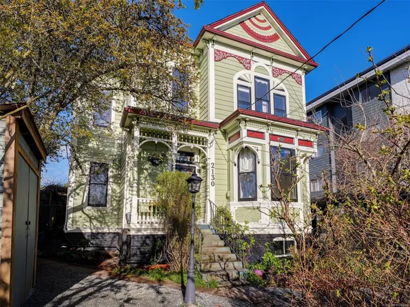 2130 Ridge Rd, Victoria, BC V8T 3E9