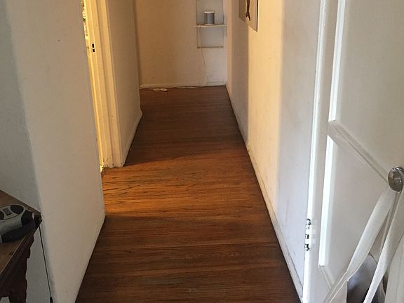 3rd image of 8237 Blackburn Ave APT 101