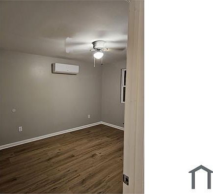 3rd image of 212 N 16th St #1