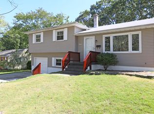 1 Nassau Rd, Somers Point, NJ 08244