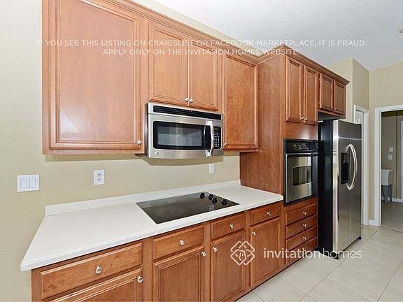 5th image of 27042 Firebush Dr