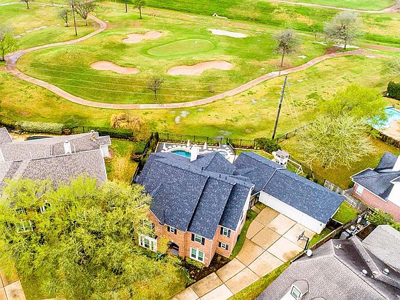 3rd image of 8715 Chipping Rock Dr