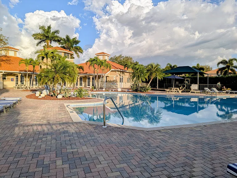 Resort Style Pool