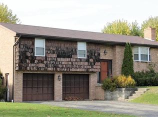 87 Silver Maples St, Houston, PA 15342