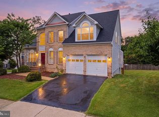 7608 McWeadon Ln, Springfield, VA 22150