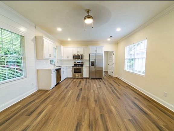 3rd image of 316 Palm St