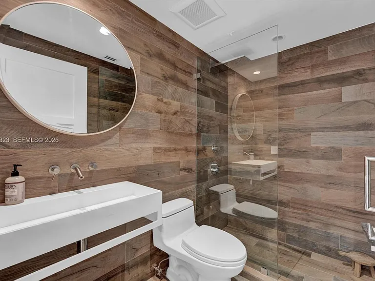 4201 Collins Ave #2301 — Photo 36