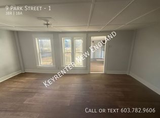 9 Park St #1, Pittsfield, NH 03263