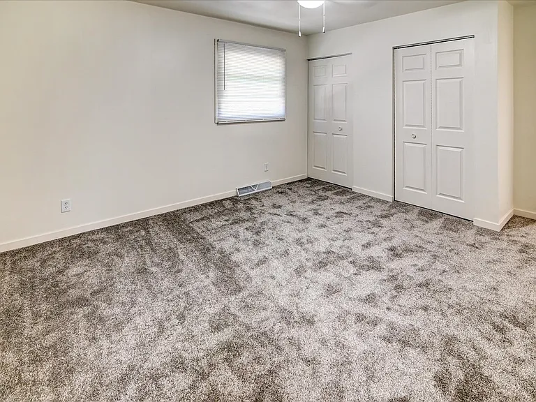 1802 Lake Point Dr #4 — Photo 17
