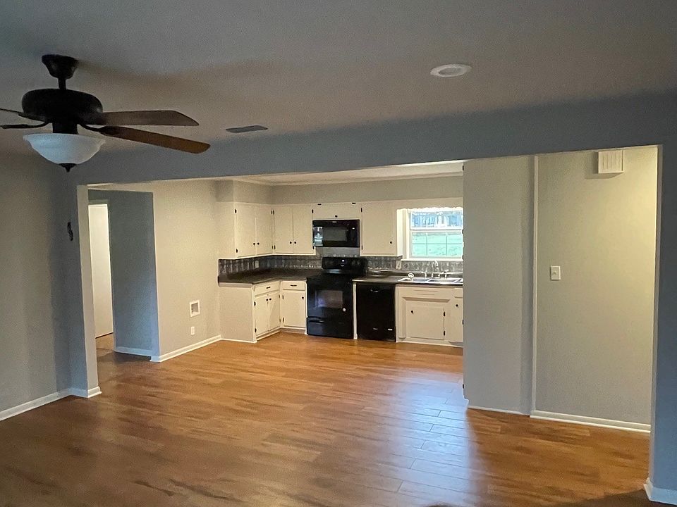 2nd image of 21719 Forest Grove Dr