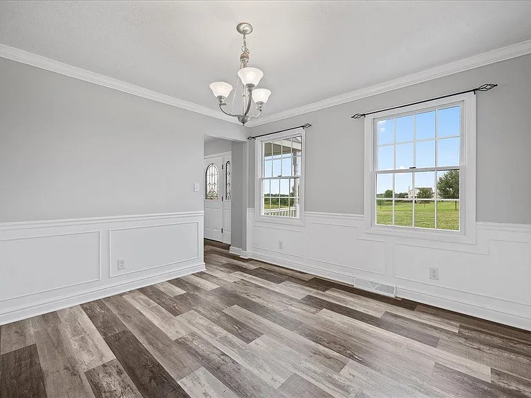 3251 Grandview Rd — Photo 12