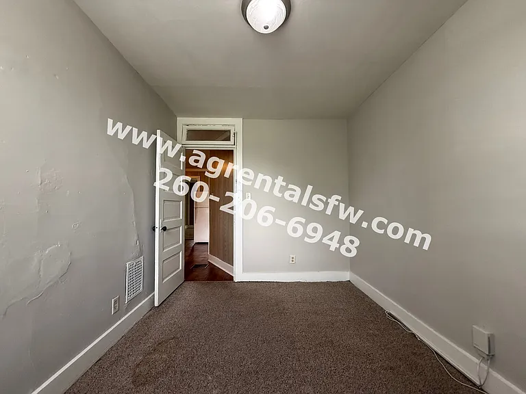2919 S Harrison St — Photo 9