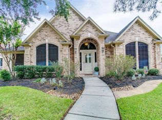 15222 Redbud Leaf Ln, Cypress, TX 77433
