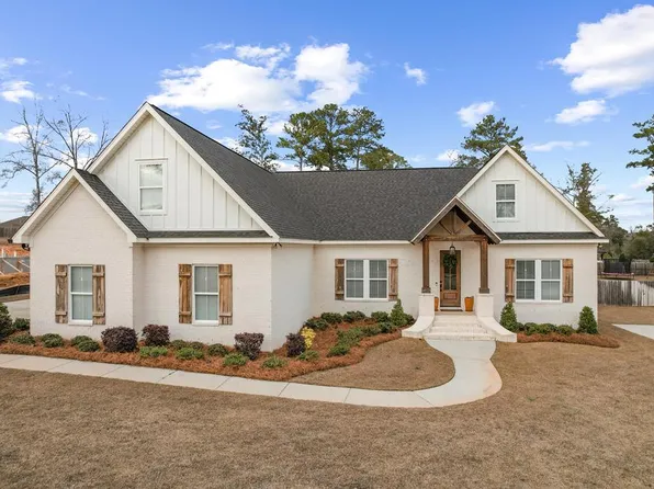 102 Clarksdale Ct, Dothan, AL 36305