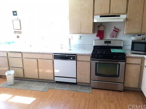 4th image of 9570 Willow Wells Ave