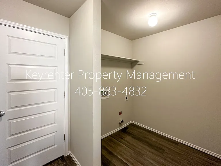 11713 NW 95th St — Photo 13