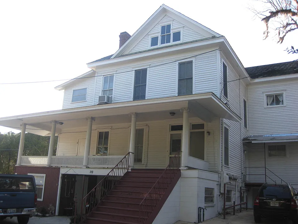 310 N Gadsden St #3
