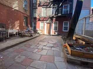 141 E 13th St APT R5A, New York, NY 10003