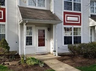 11 Golden Sq, Sayreville, NJ 08872
