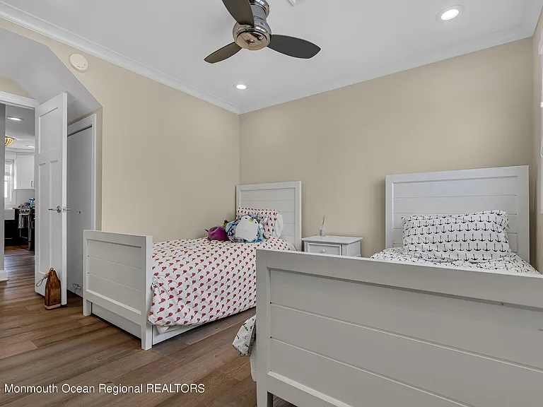 228 Ocean Ave — Photo 26