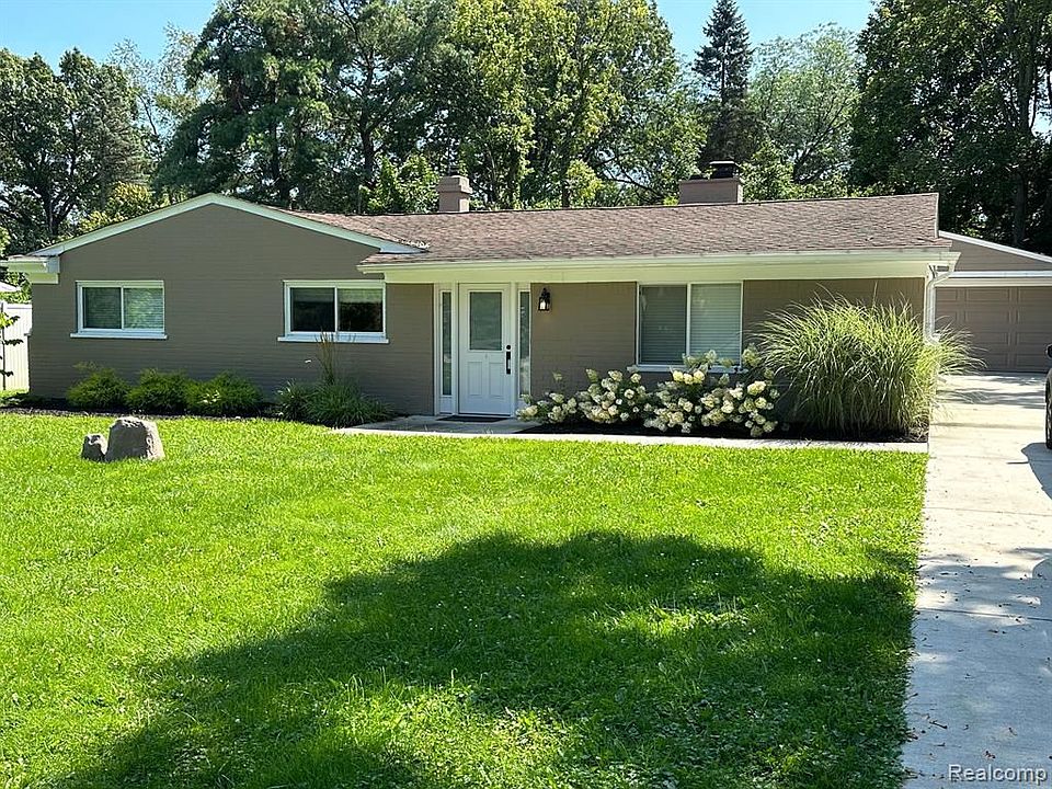 1st image of 157 Highland Dr