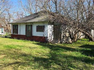 610 N Outlar St, Wharton, TX 77488