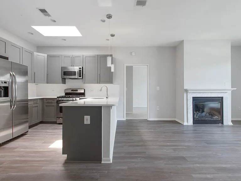 1000 Jefferson Street Apartments — Photo 42