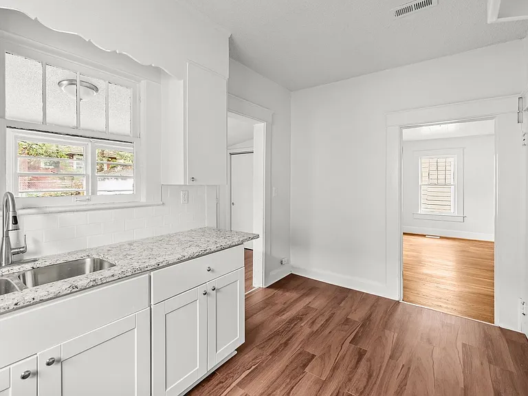 1609 Jefferson Ave S #W — Photo 10