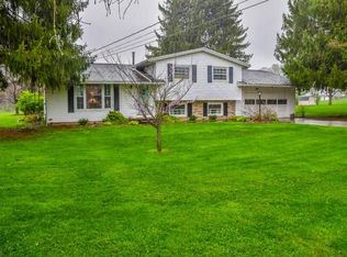 5463 Hazlett Dr NE, Magnolia, OH 44643